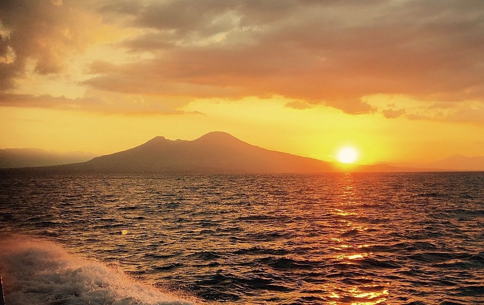Sunset by Boat in Front of Mount Vesuvius: the Most Evocative View in the Gulf of Naples