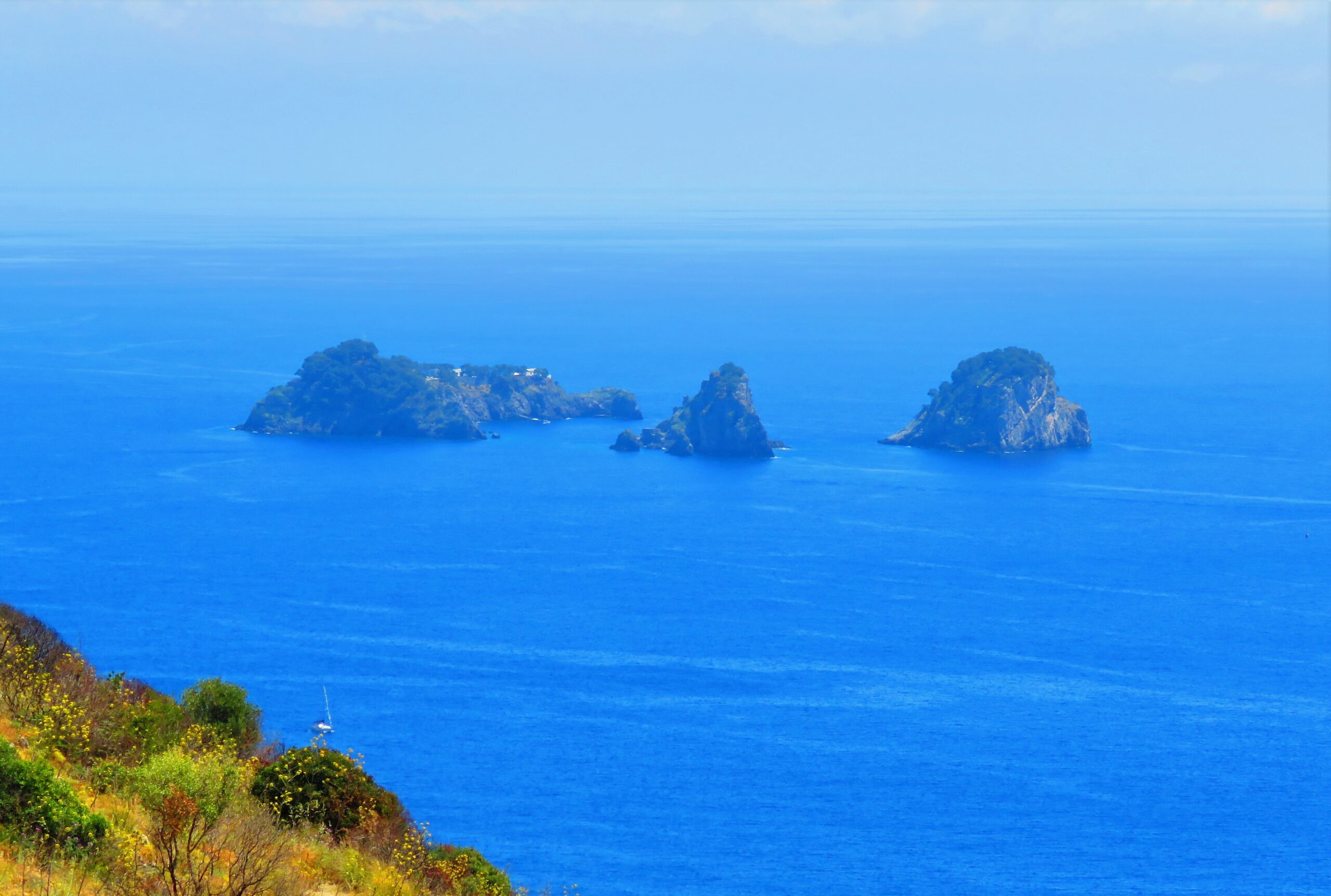 Li Galli: the islands of the sirens off Positano - Lucatourboat