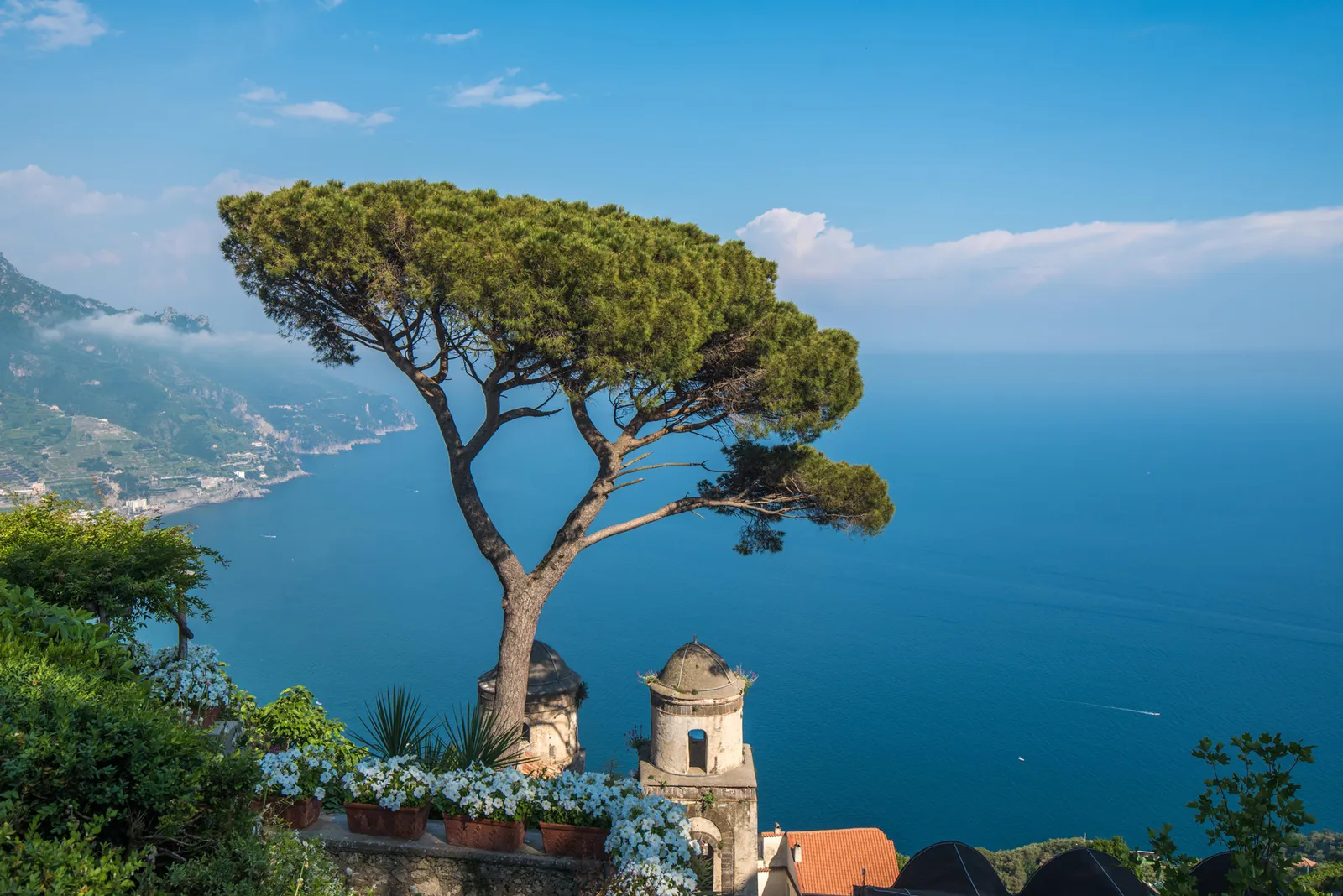 Best Time to Visit the Amalfi Coast: A Month-by-Month Guide - Lucatourboat